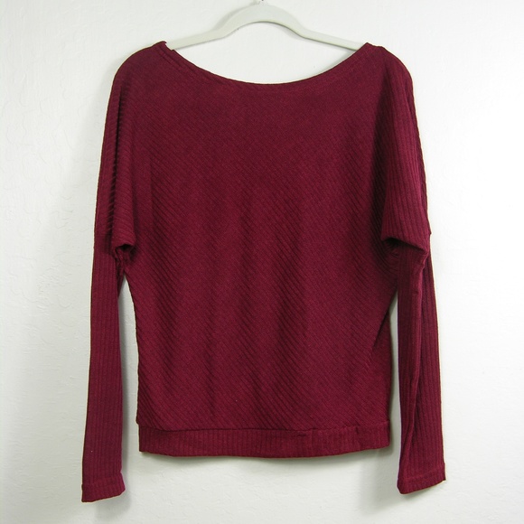 LAST ONE! Batwing Off Shoulder Lightweight Sweater - Picture 4 of 8